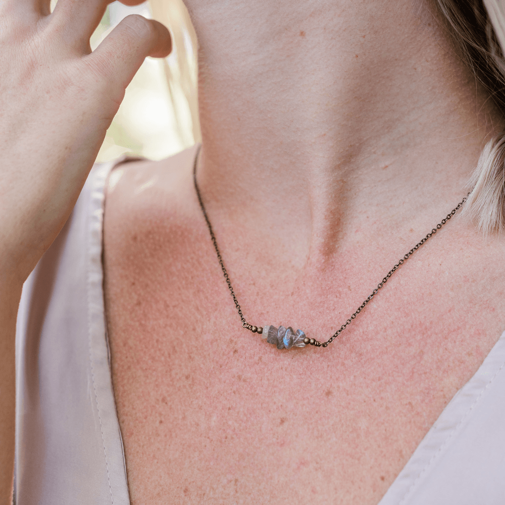 Bronze Labradorite Chip Bead Bar Necklace