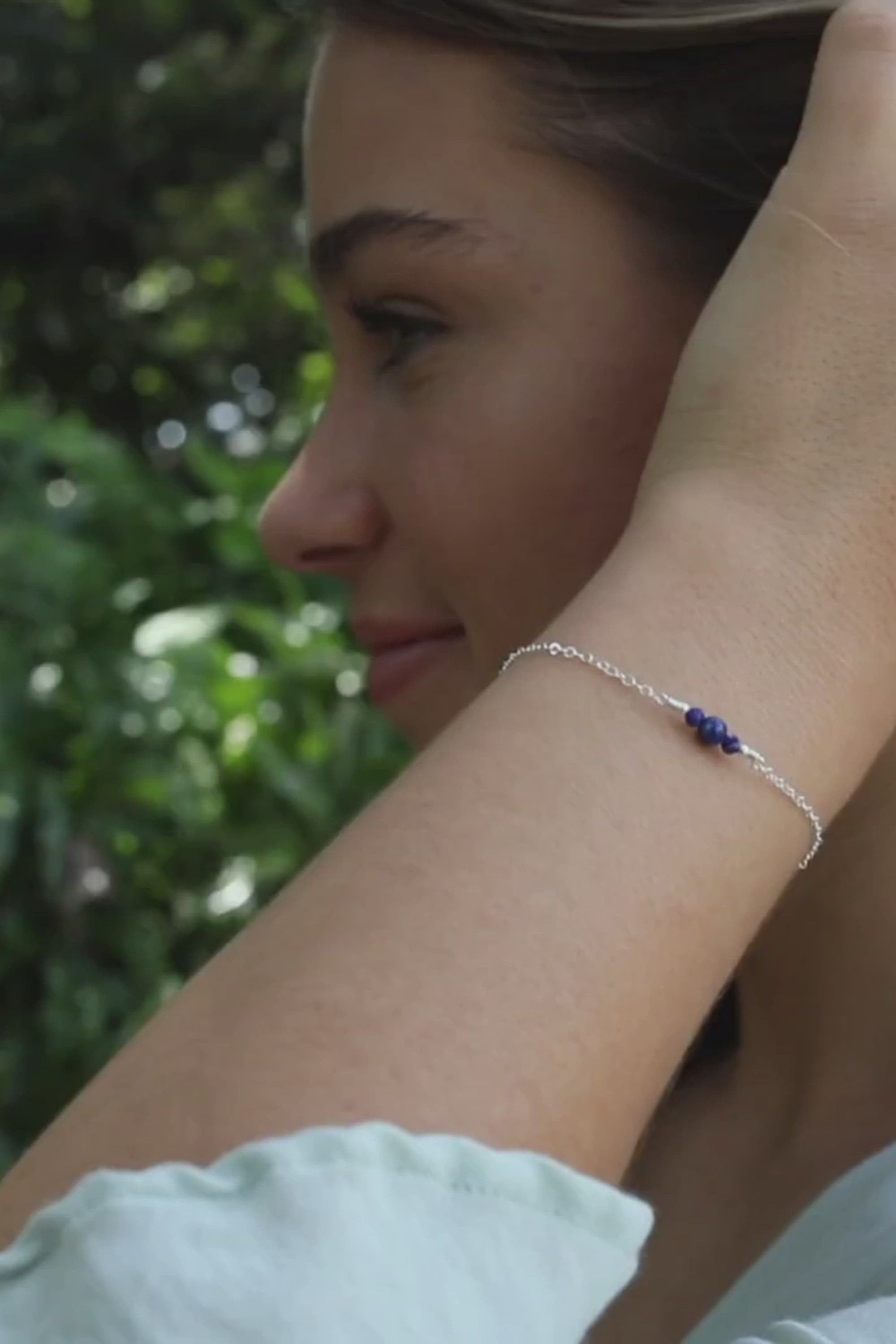 Dainty Lapis Lazuli Gemstone Bracelet