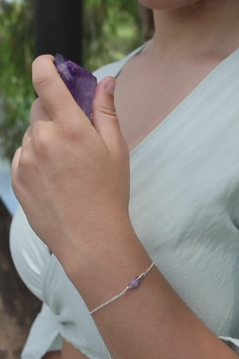 Dainty Lavender Amethyst Gemstone Bracelet