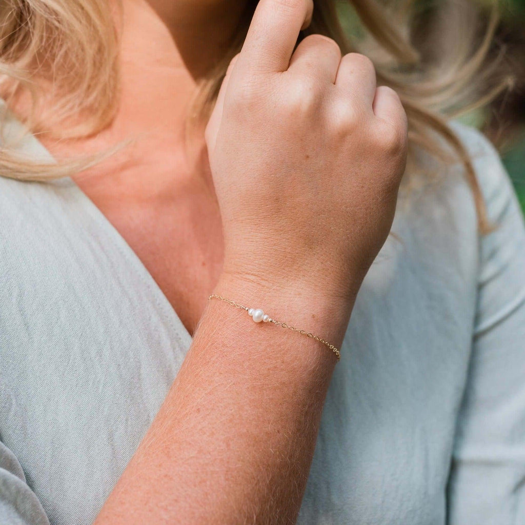 Dainty White Freshwater Pearl Gemstone Bracelet - Dainty White Freshwater Pearl Gemstone Bracelet - 14k Gold Fill - Luna Tide Handmade Crystal Jewellery