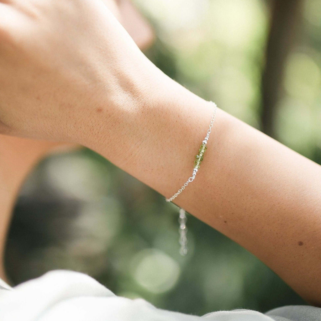 Sparkling Green Peridot Gemstone Faceted Bead Bar Bracelet - Sparkling Green Peridot Gemstone Faceted Bead Bar Bracelet - Sterling Silver - Luna Tide Handmade Crystal Jewellery
